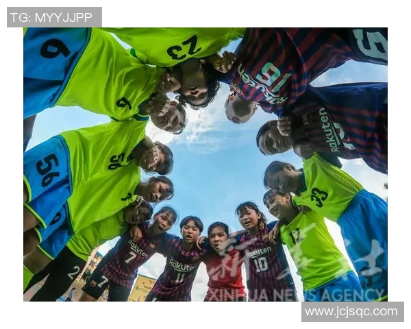 李强的足球人生：从青涩少年到职业球员的深度对话与成长历程