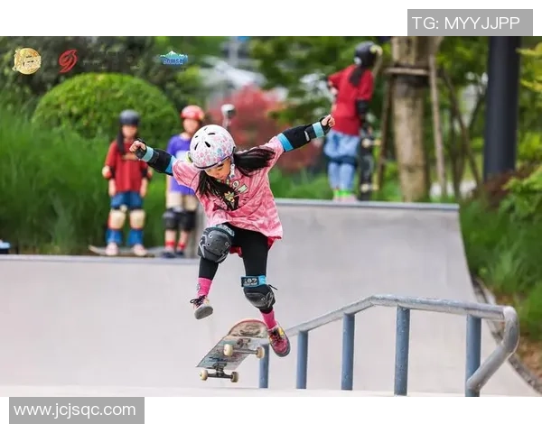 重庆滑板队创下新纪录速度排名飙升引发全国关注