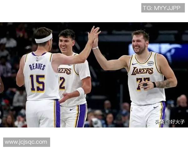 2020年湖人对阵灰熊的精彩对决回顾与分析 2020年湖人对阵灰熊的精彩对决回顾与分析