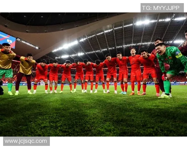 国足迎战伊朗世预赛关键战役全力争胜展现团队精神与实力